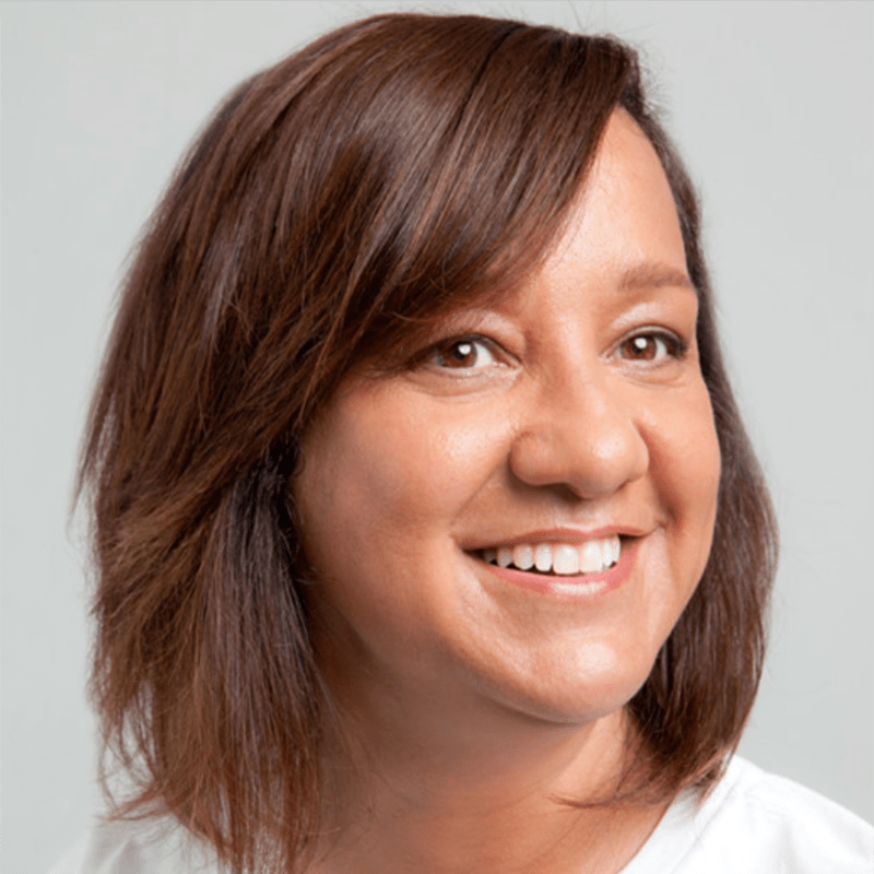 5 Top Makeup Tips for Older Women